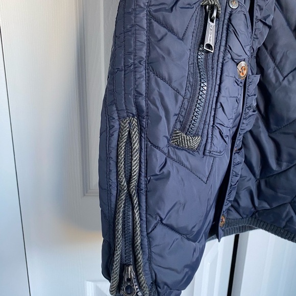 Winter coat - Picture 7 of 11